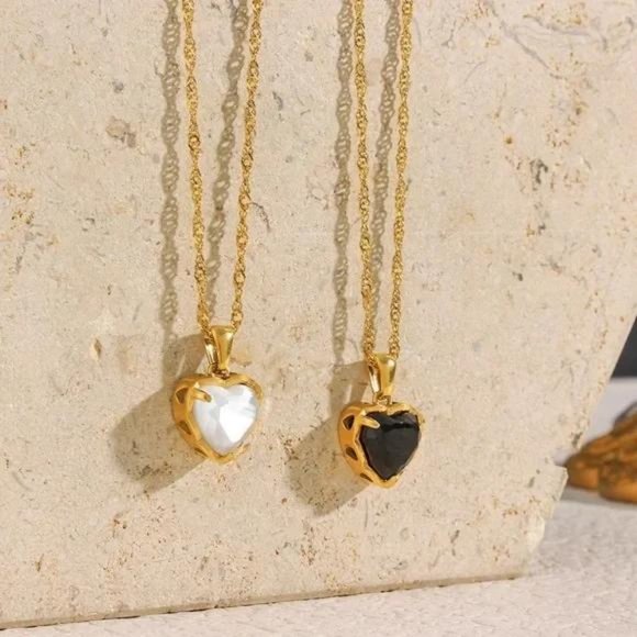 New 18K Gold Choker Pendant Necklace, NICE NECKLACE, CUTE NECKLACE - Picture 4 of 8